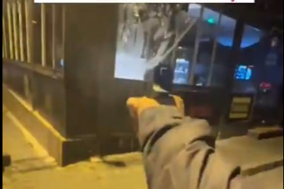 Avcılar’da gece yarısı kurşunlama: Motosikletli iki şüpheli kafeyi ateşe tuttu