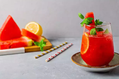 Ferahlık dolu karpuzlu limonata tarifi: Evde kolay ve lezzetli yapımı