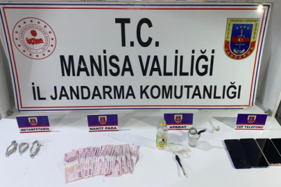 Sarıgöl’de jandarmadan uyuşturucu operasyonu: 3 gözaltı, 2 tutuklama