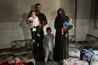 Adana'da 3 çocuklu ailenin evi kundaklandı: ''2 milyon haraç istiyorlar''