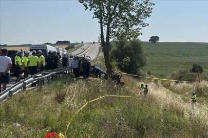 Edirne’de feci kaza: Otomobil ağaca çarptı, 5 kişi hayatını kaybetti