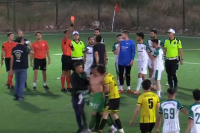 Afyonkarahisar'da amatör maçta gol iptali ortalığı karıştırdı: Hakem sahadan polis eşliğinde çıktı