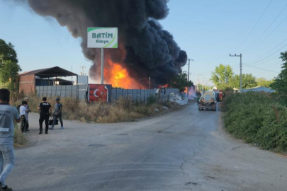 Bursa'da plastik fabrikasında korkutan yangın!