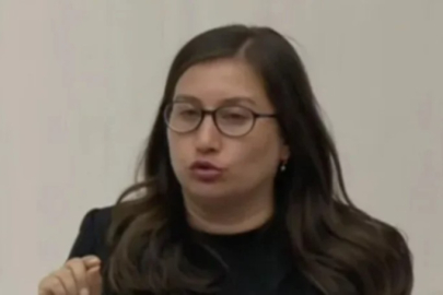 DEM Parti'li Burcugül Çubuk, Meclis konuşmasında kürtçe “Allah belanızı versin” dedi