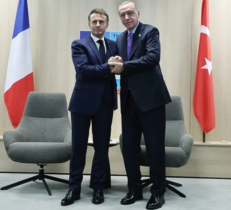 erdoğan macron tokalaşma