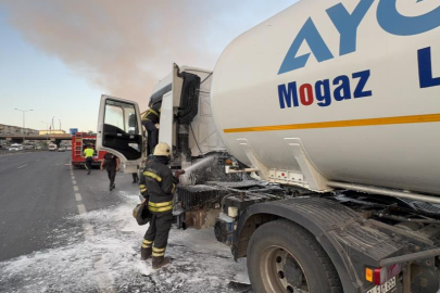 Kocaeli D100'de gaz yüklü tankerde yangın paniği!