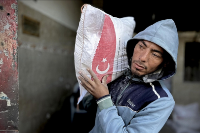 Türkiye'den Filistin'e 102 ton insani yardım ulaştırıldı