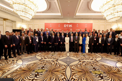 Bakan Bolat, Rusya’da Türk işadamlarıyla buluştu