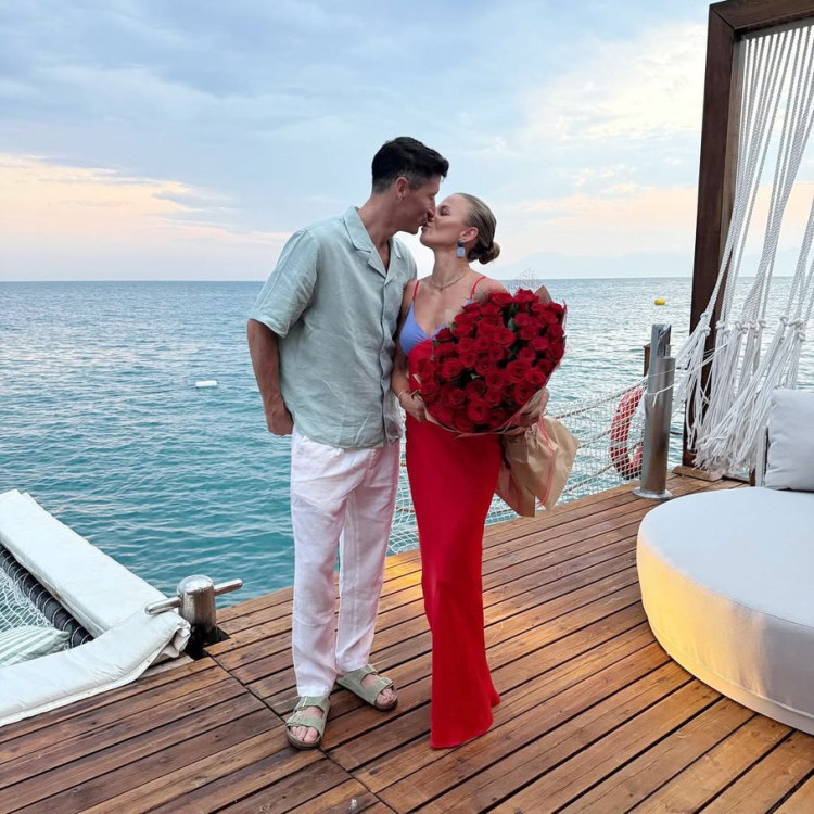 Dünya yıldızı Lewandowski'nin vazgeçemediği tatil adresi yine Türkiye oldu  2