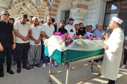 Eski nişanlısı tarafından öldürülen hamile kadın gözyaşlarıyla toprağa verildi