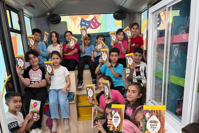 Kahramanmaraş'ta “Bir Otobüs Dolusu Umut” kütüphane projesi ile 5 bin öğrenci kitapla buluştu