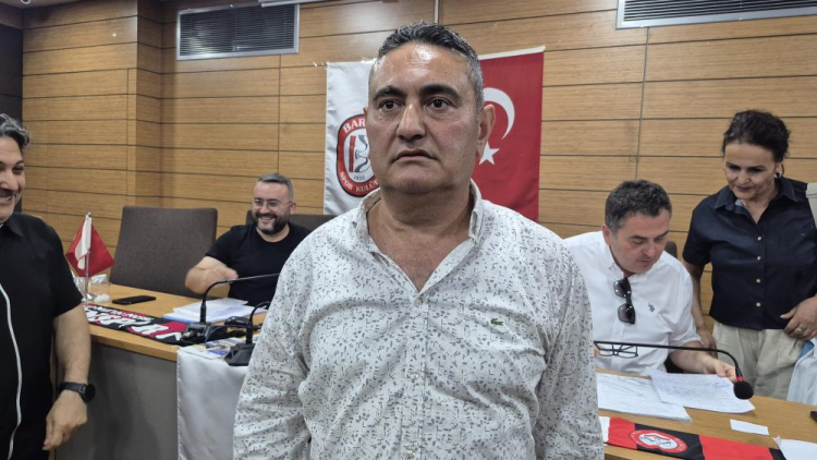 Bartınspor’da gergin kongre Yeni başkan taraftarlardan çıktı 4