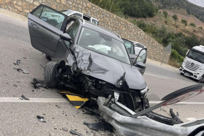 Tokat'ta feci kaza: Aynı araçta 3’ü çocuk 8 kişi yaralandı