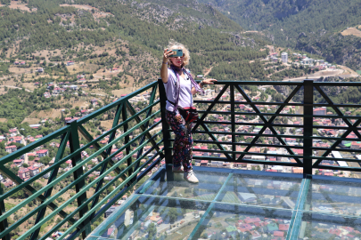 Feke Cam Teras ziyaretçilerini bekliyor