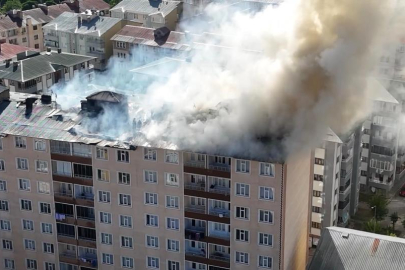 Muş'ta 9 katlı binada yangın çıktı