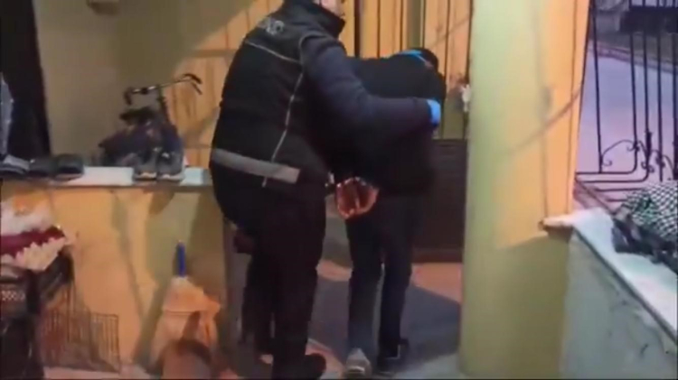 Adana merkezli 7 ilde düzenlenen operasyonlarda 825 kilogram eroin ele geçirildi 3