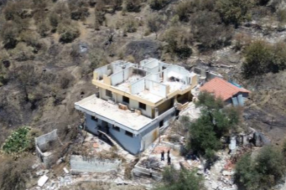 Hatay'da yangında 4 bina ağır hasar aldı