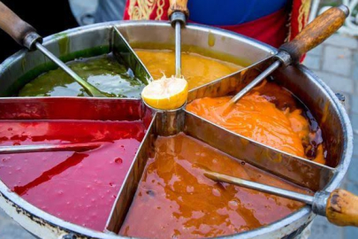 Osmanlı’dan günümüze uzanan mesir macunu Adana sokaklarında