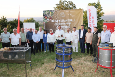 Düzce’de Kestane Balı Hasat Şenliği gerçekleştirildi