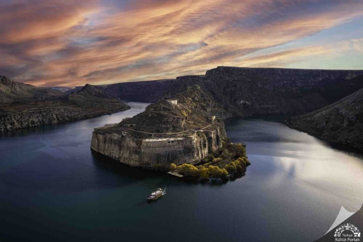 DOĞA VE MİMARİNİN MÜKEMMEL UYUMU