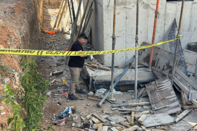 İnşaatta dengesini kaybeden kalıp ustası beton zemine düştü