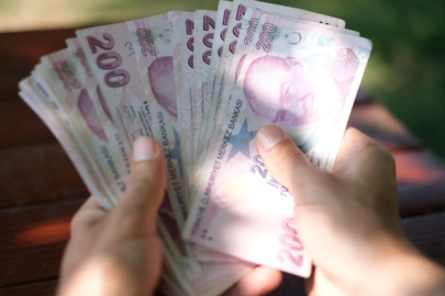 Memur ve emekli zammından sonra, gözler asgari ücrette! Ara zam masada mı, iptal mi? Bakan Işıkhan'dan kritik açıklama