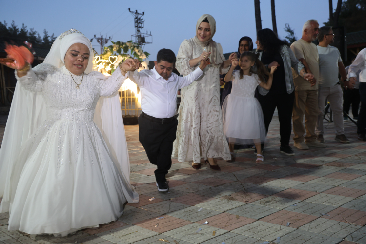 21 yıl önce ayrılmışlardı, deprem yeniden birleştirdi Hataylı Nurgül ve Mustafa'nın hayali gerçek oldu 3