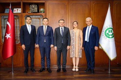 Adana Barosu Yönetimi, Çukurova Üniversitesi Rektörü Beriş’i ziyaret etti