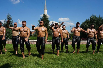 Kırkpınar Yağlı Güreşleri tarihi ve hikayesi