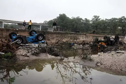 Texas'taki sel felaketinde can kaybı 32'ye yükseldi, 27 çocuk kayıp