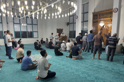 Türkiye'deki orman yangınlarının sona ermesi için Hatay'da camilerde dua edildi