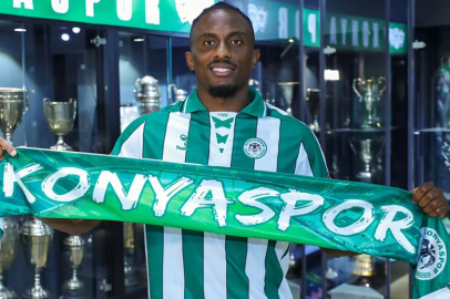 Konyaspor, Kongolu sol bek Yhoan Andzouana’yı transfer etti!