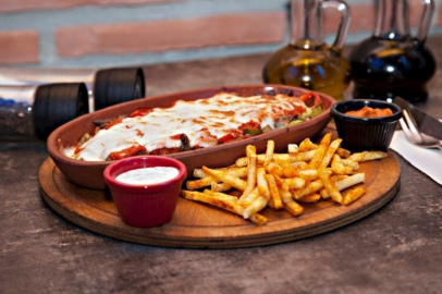 Lokum Gibi Etin Sırrı: Fırında Buğu Kebabı Tarifi!