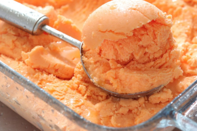 Yazın ferahlığı bu tarifte: Şeftalili sorbe tarifi!