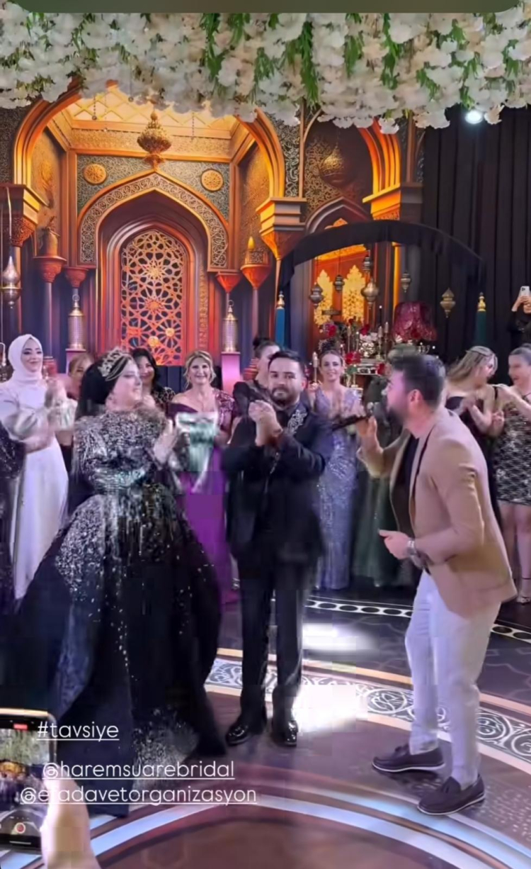 Kadir Ezildi ve Gamze Türkmen’in kına gecesi İstanbul’da düzenlendi 2