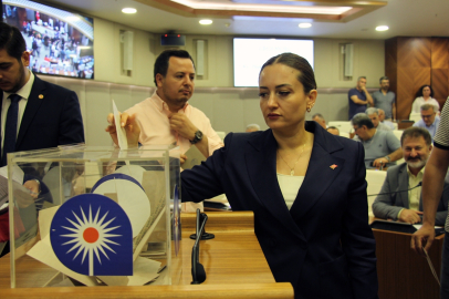 Antalya Büyükşehir Belediyesi Başkanvekili seçilen Büşra Özdemir kimdir?