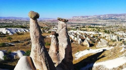 KAPADOKYA’NIN İKONİK SİMGESİ: ÜÇ GÜZELLER