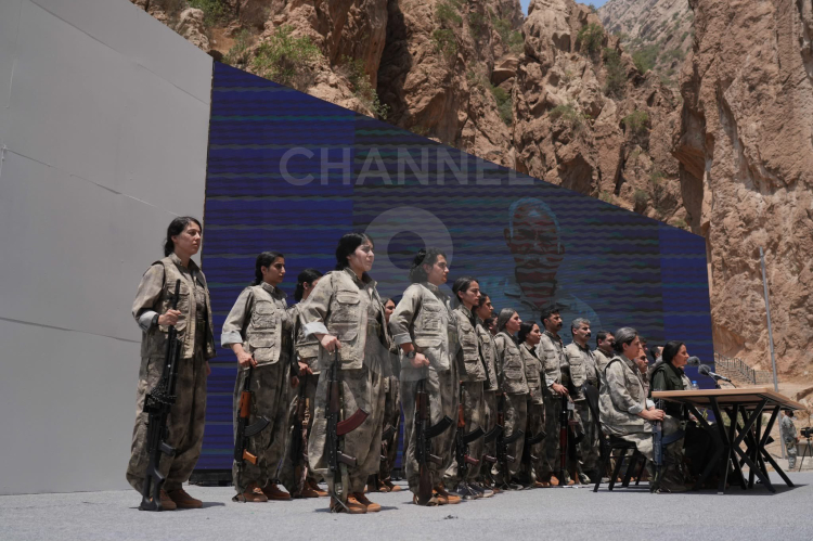 PKK'lı gruplar Süleymaniye'de silah bıraktı Bahçeli'den 'Terörsüz Türkiye' vurgusu 4