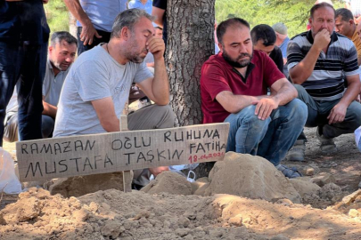 Okulda arkadaşı tarafından boğazının sıkılması sonucu hastanelik olan 10 yaşındaki çocuk hayat mücadelesini kaybetti
