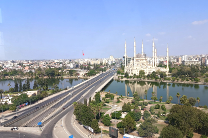 Adana 'hayalet şehir'e döndü: 38 derecelik sıcaklık sokakları boşalttı