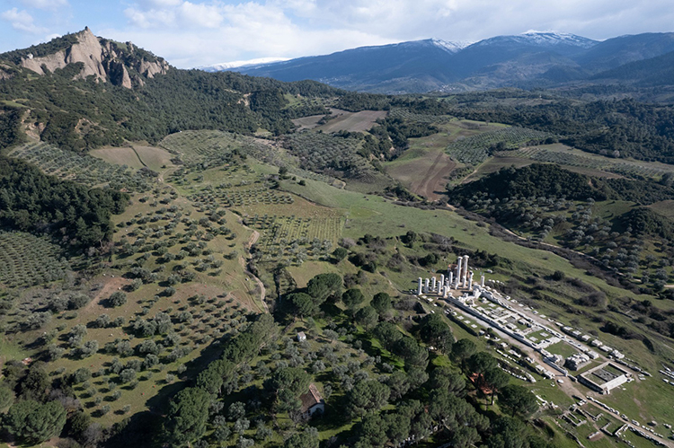 Sardes Antik Kenti ve Bin Tepeler Lidya Tümülüsleri UNESCO Dünya Mirası oldu 2