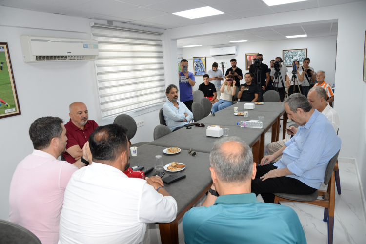 Adanaspor Sportif Direktörü Birkan Budak Borcumuz 85-90 milyon TL 2