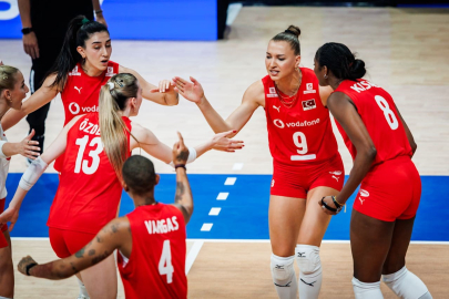 Filenin Sultanları VNL’de Sırbistan’a 3-0 mağlup oldu