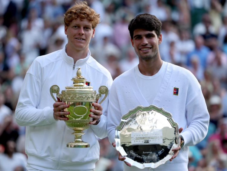 Wimbledon'da şampiyon Jannik Sinner! Tarih yazan İtalyan, Alcaraz'ı tahtından indirdi 3