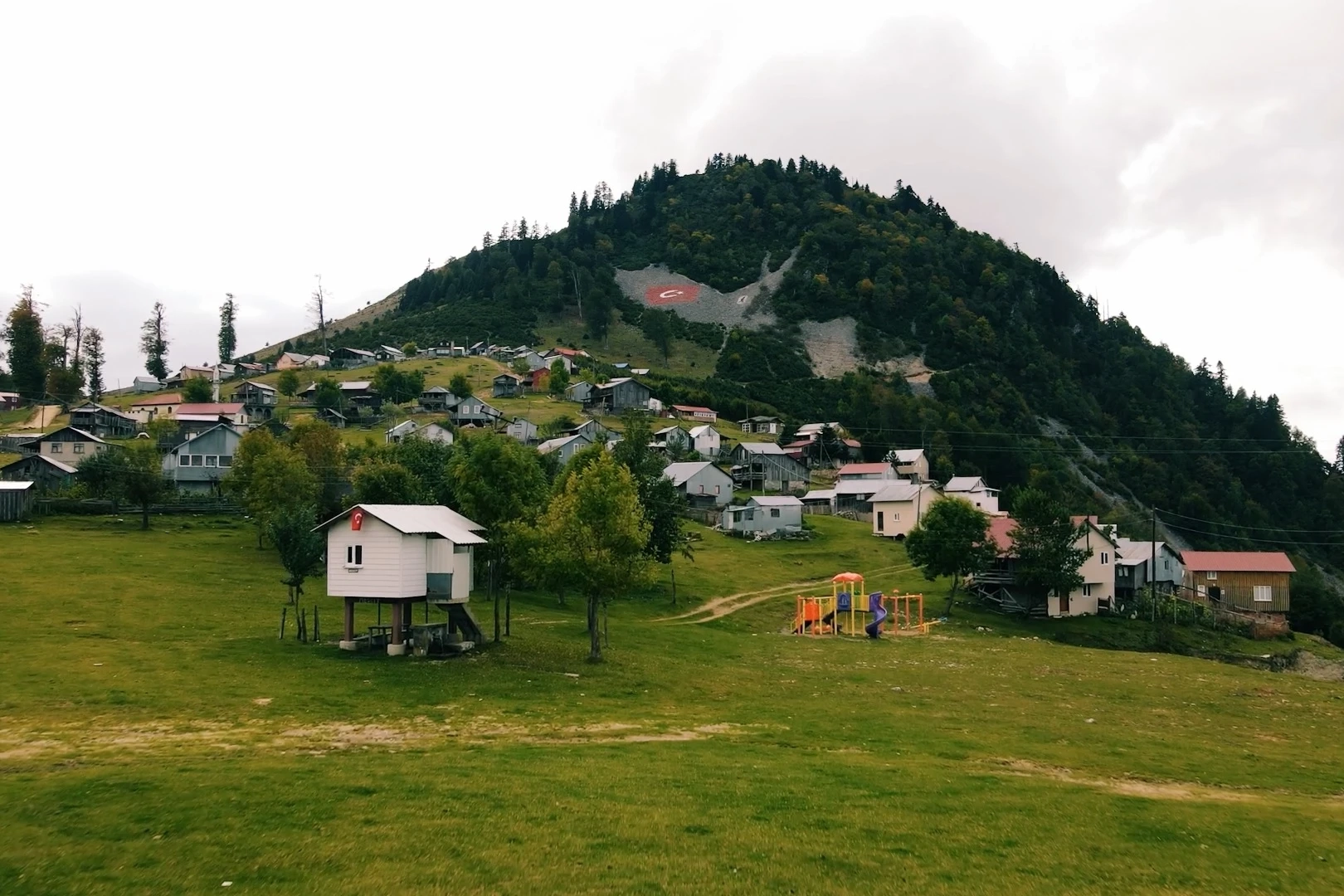 Sakarya'nın zirvesindeki huzur: Asırlık şenlikleri ve eşsiz manzarasıyla Dikmen Yaylası