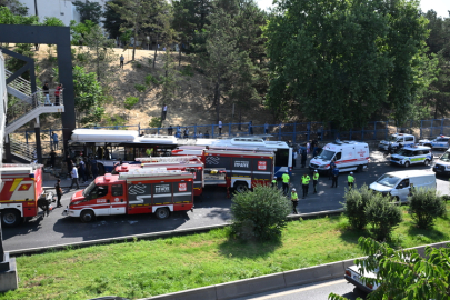 Ankara Büyükşehir Belediyesi: "İlk belirlemelere göre biri sürücümüz olmak üzere toplam 24 kişi yaralandı"