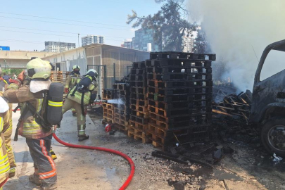 Ankara’da fabrika deposunda korkutan yangın