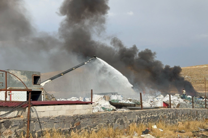 Gaziantep’te geri dönüşüm fabrikasında yangın çıktı