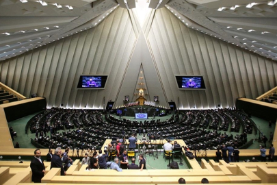 İran Meclisi: "ABD ile müzakereler, ön şartlar tam olarak yerine getirilmeden yeniden başlatılmamalı"