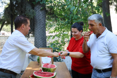 Sosyal medyadaki karpuz tartışmalarına Adana'dan cevap